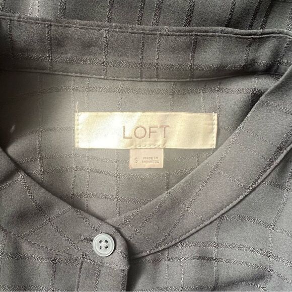 Loft Black Jacquard Patterned Button Down Blouse - Picture 8 of 10